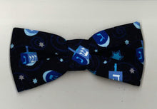 Load image into Gallery viewer, Ted &amp; Co Winter Holiday Bows, Bowties, and Bandanas
